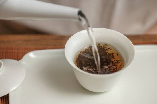 各類茶的注水方式，不同的茶泡茶時(shí)怎么注水