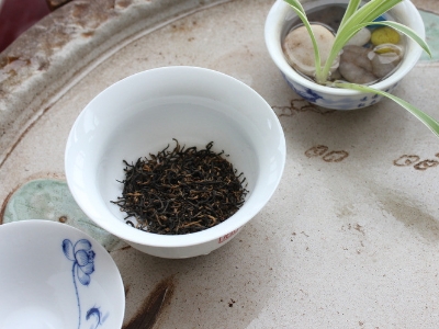 喝茶的好處和壞處分別是什么，長(zhǎng)期喝茶有什么危害？