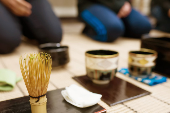 女人喝茶要行扣茶禮嗎，叩茶禮女士能用嗎？