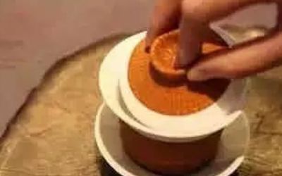 三才蓋碗的正確拿法，三才蓋碗抓碗法圖解