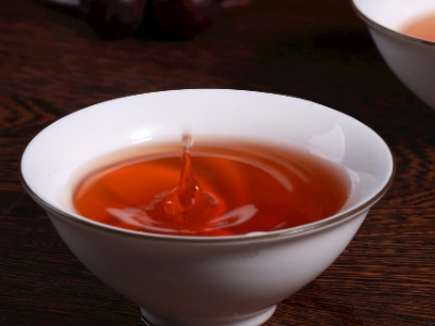 女人長(zhǎng)期喝紅茶好不好，女人喝紅茶的功效