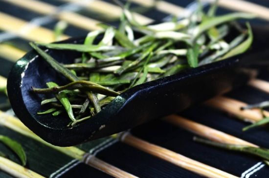 老茶和新茶哪個好，老茶好喝還是新茶好喝