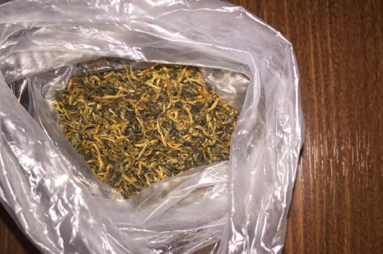 金駿眉染色鑒別帶圖，金駿眉染色如何分辨