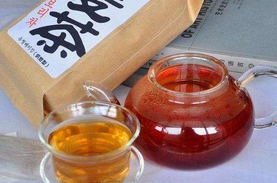 飯店喝的聞起很香的茶，餐館里的蕎麥茶還是大麥茶？