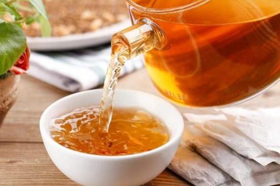 飯店喝的聞起很香的茶，餐館里的蕎麥茶還是大麥茶？