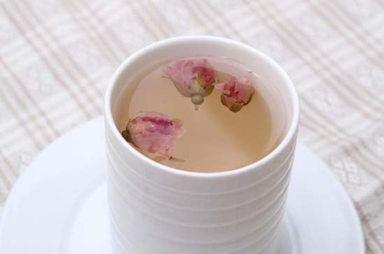 怎么判斷玫瑰花茶好不好，玫瑰花茶怎么樣鑒別
