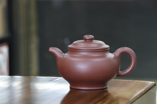 剛買的紫砂壺要怎么開壺養(yǎng)壺，<a href=http://m.shanghailijiu.com/chaju/zisha/ target=_blank class=infotextkey>紫砂壺開壺</a>與養(yǎng)壺的方式方法