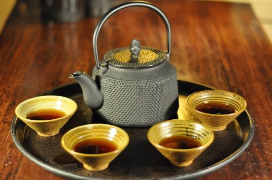 鐵壺生銹了怎么處理，如何防止鐵壺生銹