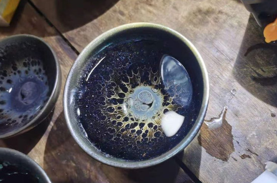 怎么鑒別建盞化學(xué)釉，真假建盞的對比與辨別