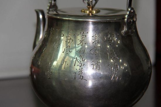 銀壺泡茶后為什么會變黑，銀壺內(nèi)膽發(fā)黑怎么辦