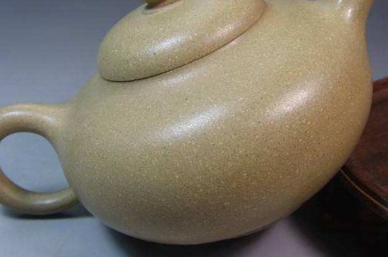 一把真正的本山綠泥壺最低多少錢，什么價(jià)格能買到本山綠泥紫砂壺？