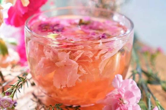 玫瑰花的最佳搭配，喝玫瑰花茶搭配什么喝好？
