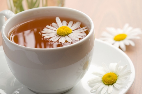 經(jīng)常菊花泡水好嗎，喝菊花茶有什么好處？