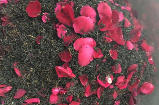 玫瑰花泡水喝的9大禁忌，喝玫瑰花茶有什么禁忌