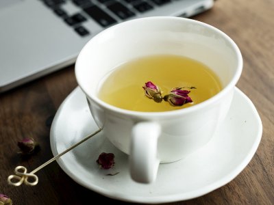 玫瑰花茶能豐胸嗎，天然豐胸花茶