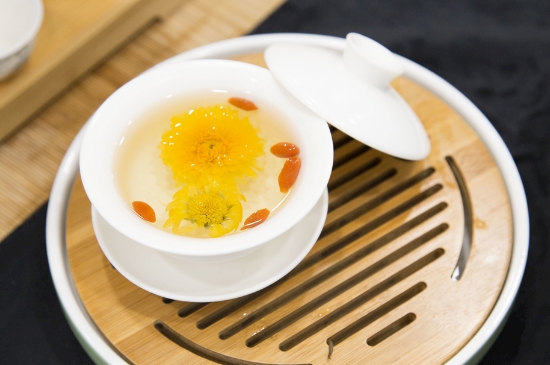 菊花茶天天喝行嗎，每天喝菊花泡茶喝好嗎？