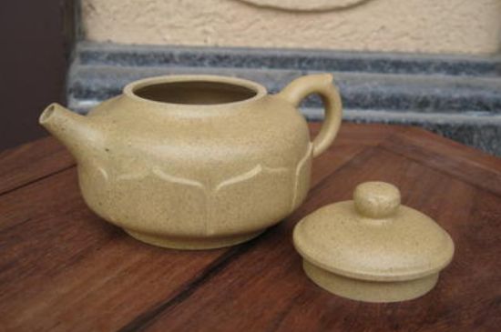 本山綠泥怎么分辨真假，真正的本山綠泥紫砂壺怎么鑒別？