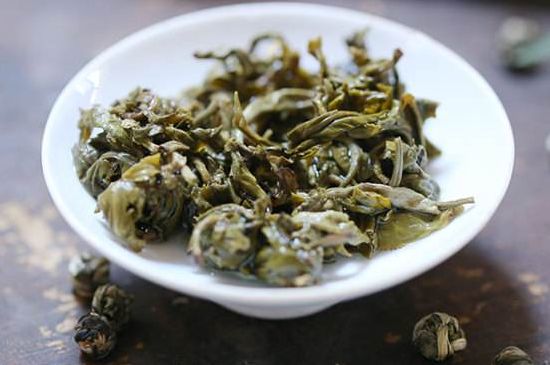 茉莉龍珠泡開后為什么都是梗，茉莉龍珠泡開后什么樣？