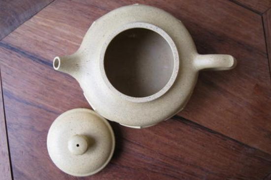 本山綠泥怎么分辨真假，真正的本山綠泥紫砂壺怎么鑒別？