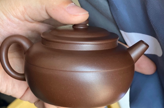 新買的紫砂壺為什么會裂，真的紫砂壺是不是很容易開裂？