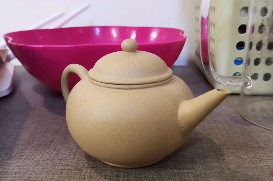 手工紫砂壺和模具壺有什么區(qū)別，快速鑒別手工壺模具壺