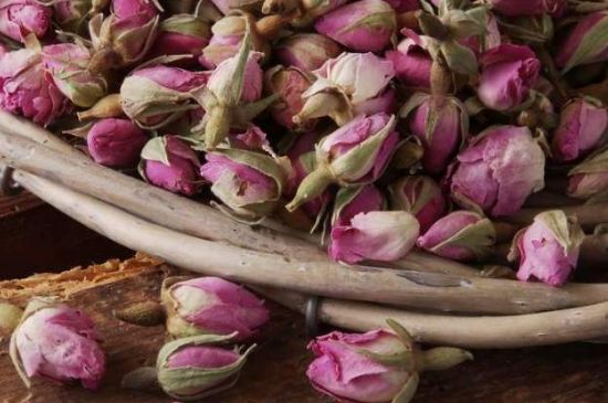 玫瑰花茶是應該煮還是蒸，玫瑰花茶是不是煮一下效果更好？