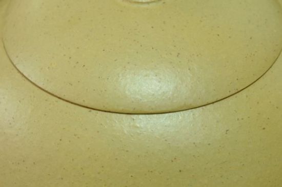 本山綠泥紫砂壺小黑點(diǎn)多嗎，真正本山綠泥會(huì)吐黑嗎？