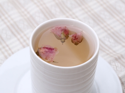 干玫瑰花泡前需要洗嗎，泡玫瑰花需要洗一下嗎？