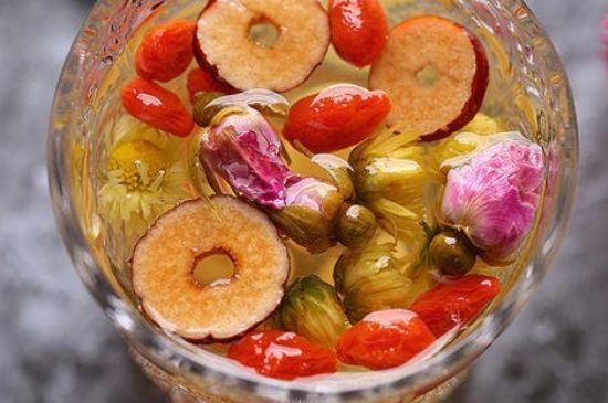 干玫瑰花泡水放幾顆，玫瑰花泡水一次放幾朵？