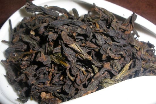 肉桂茶和大紅袍哪個貴，武夷山肉桂與大紅袍的價格比較