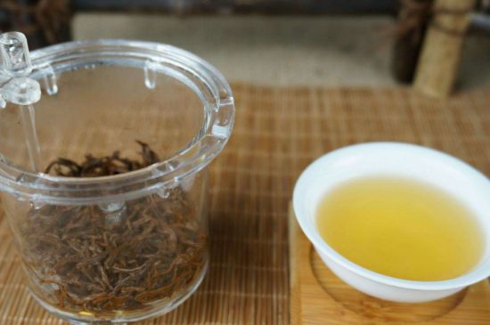 300塊錢的金駿眉能喝嗎，兩三百多金駿眉和一千多區(qū)別