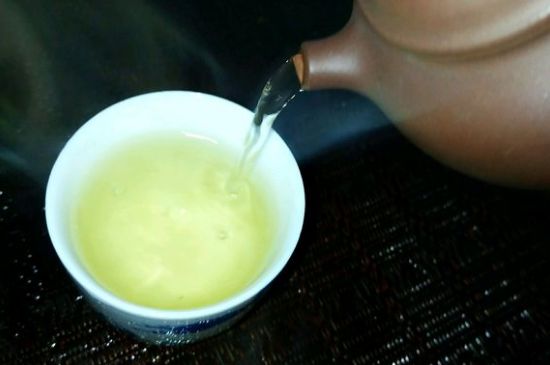一天什么時候喝黑茶最好，喝黑茶一天最佳時間和季節(jié)