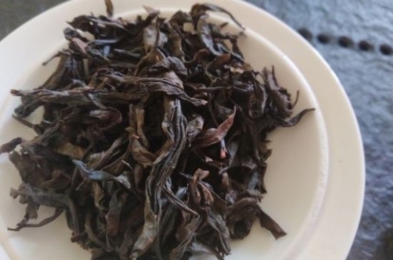 為什么喝巖茶會(huì)上火，巖茶喝多上火怎么辦？