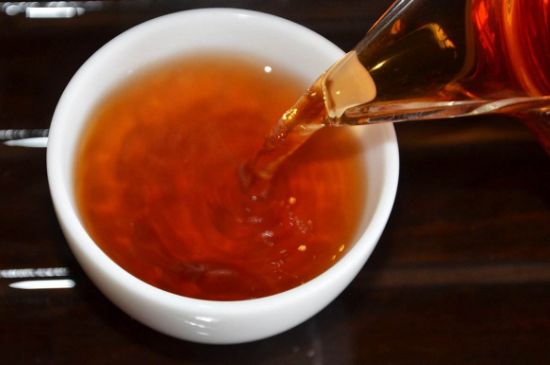 茯磚茶與普洱茶哪個好，茯茶和普洱茶口味區(qū)別