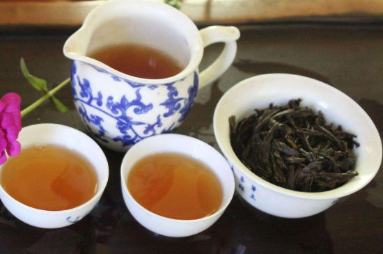 大紅袍四大品種有哪些，大紅袍的種類和著名品種特點(diǎn)介紹