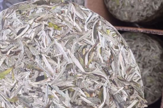 7年壽眉和2年白牡丹哪個(gè)好，老白茶壽眉與白牡丹的口感區(qū)別