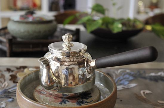 黑茶用什么壺煮最好，黑茶用什么煮效果好？