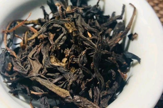 長期喝巖茶會(huì)上火嗎？巖茶這樣喝了容易上火！