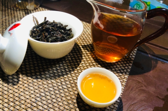 為什么喝巖茶會(huì)上火，巖茶喝多上火怎么辦？