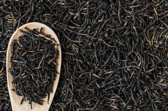 紅茶放置10年還能喝嗎，多年過期紅茶居然還能喝？