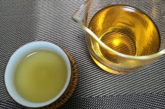 7年壽眉和2年白牡丹哪個(gè)好，老白茶壽眉與白牡丹的口感區(qū)別