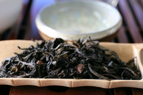 長期喝巖茶會(huì)上火嗎？巖茶這樣喝了容易上火！