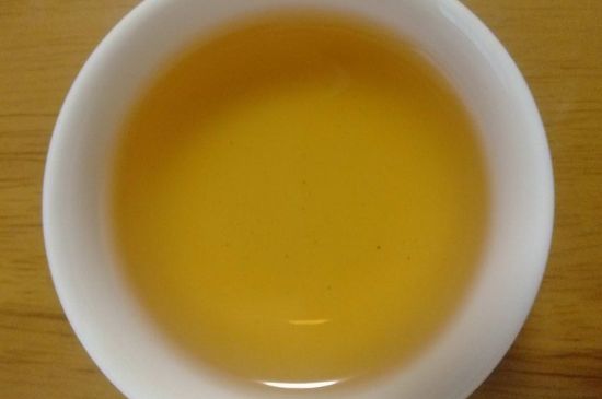 肉桂茶和大紅袍哪個貴，武夷山肉桂與大紅袍的價格比較