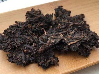 黑茶的功效與作用，長期喝黑茶有什么功效？