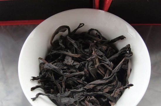 大紅袍四大品種有哪些，大紅袍的種類和著名品種特點(diǎn)介紹