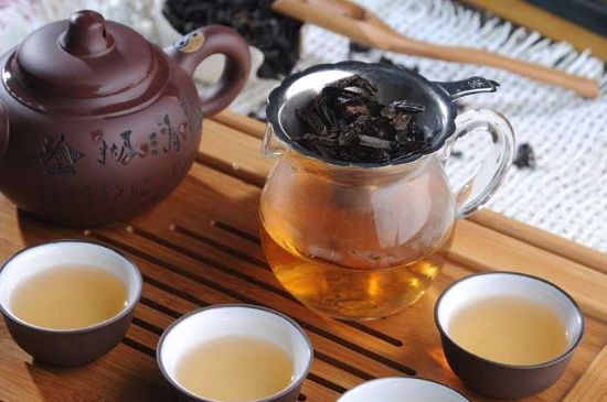 母樹大紅袍給誰喝了，為什么母樹大紅袍叫三棵六株？