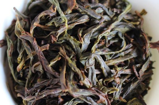 蜜蘭香和鴨屎香區(qū)別，鳳凰單樅鴨屎香vs蜜蘭香圖片對(duì)比