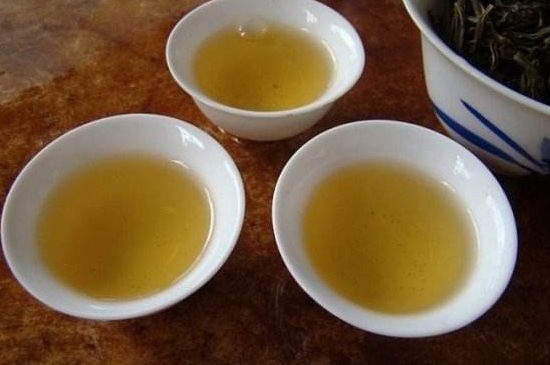 鴨屎香特點(diǎn)介紹，鳳凰單叢茶鴨屎香的口感和來(lái)歷