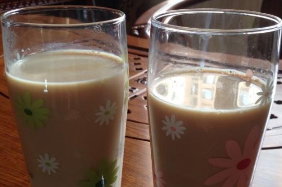 紅茶加奶的危害，紅茶加牛奶有副作用嗎