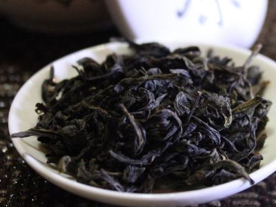 大紅袍好還是白茶好，福鼎白茶和大紅袍哪個貴？